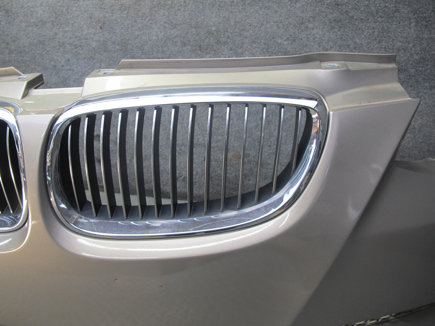07-10 BMW E92 E93 335i Coupe Convertible Front Bumper Cover w Kidney Grille OEM