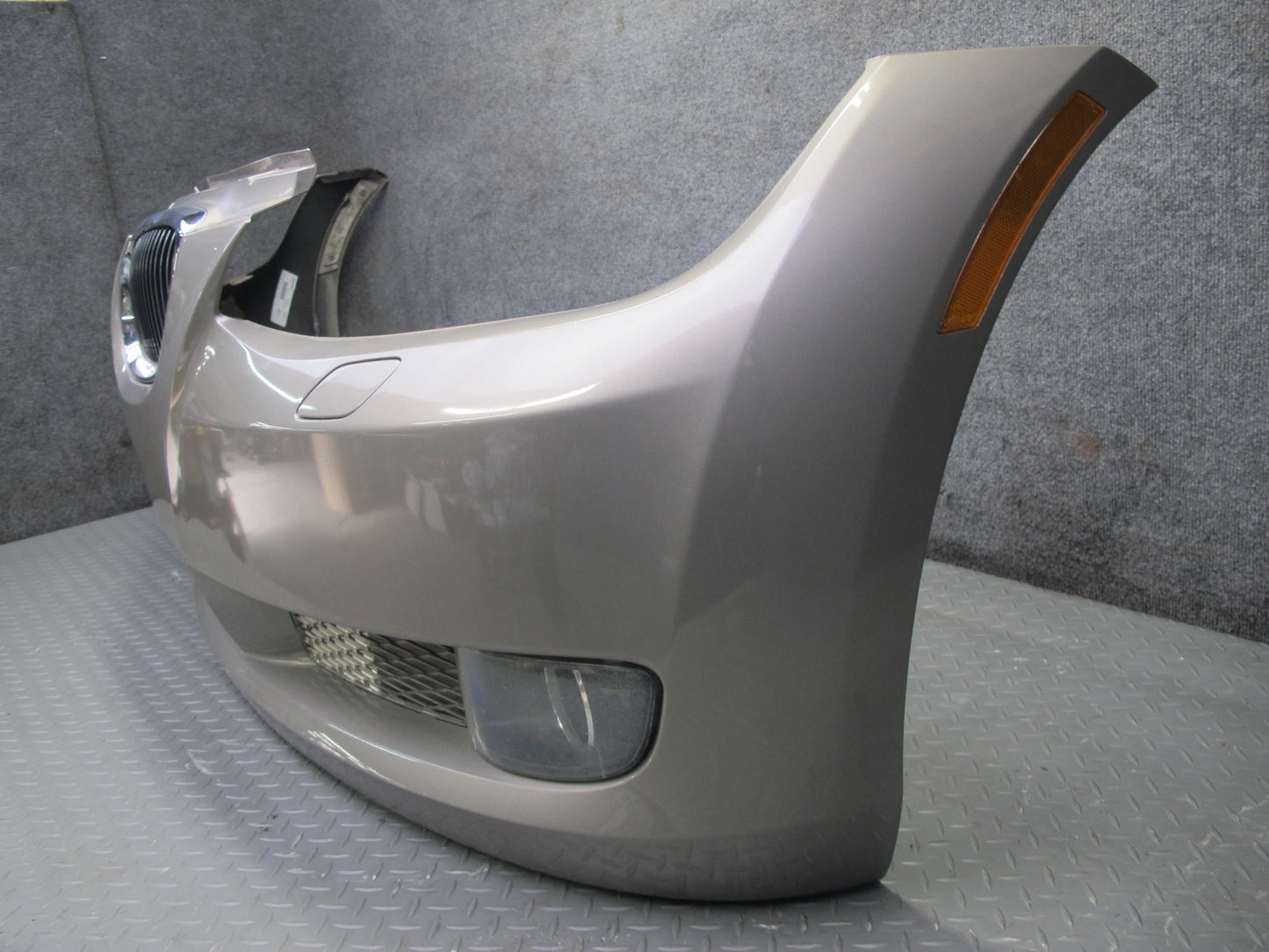 07-10 BMW E92 E93 335i Coupe Convertible Front Bumper Cover w Kidney Grille OEM