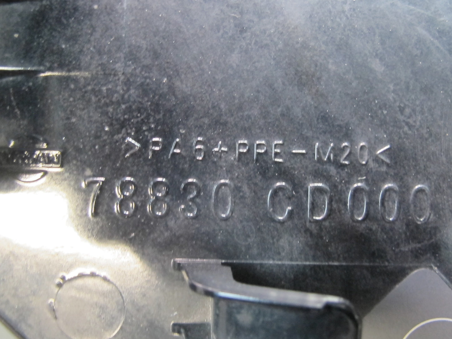 03-09 Nissan Z33 350Z Fuel Tank Filler Door Lid Cover 78830-CD000 OEM