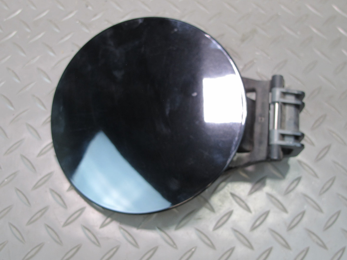 03-09 Nissan Z33 350Z Fuel Tank Filler Door Lid Cover 78830-CD000 OEM