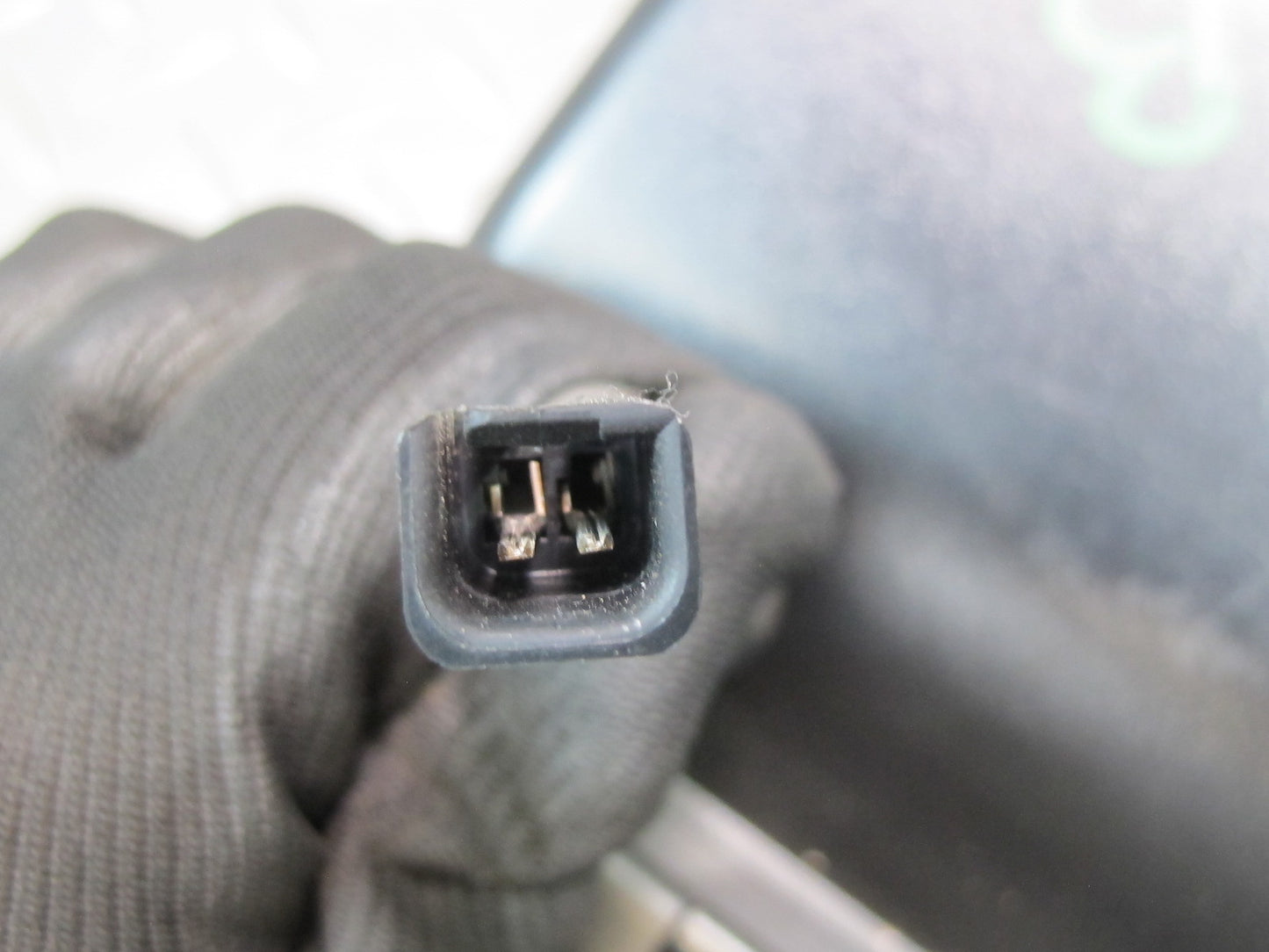 03-06 Chevrolet SSR Right Under Dash Ash Tray Cubby w 12V Socket OEM