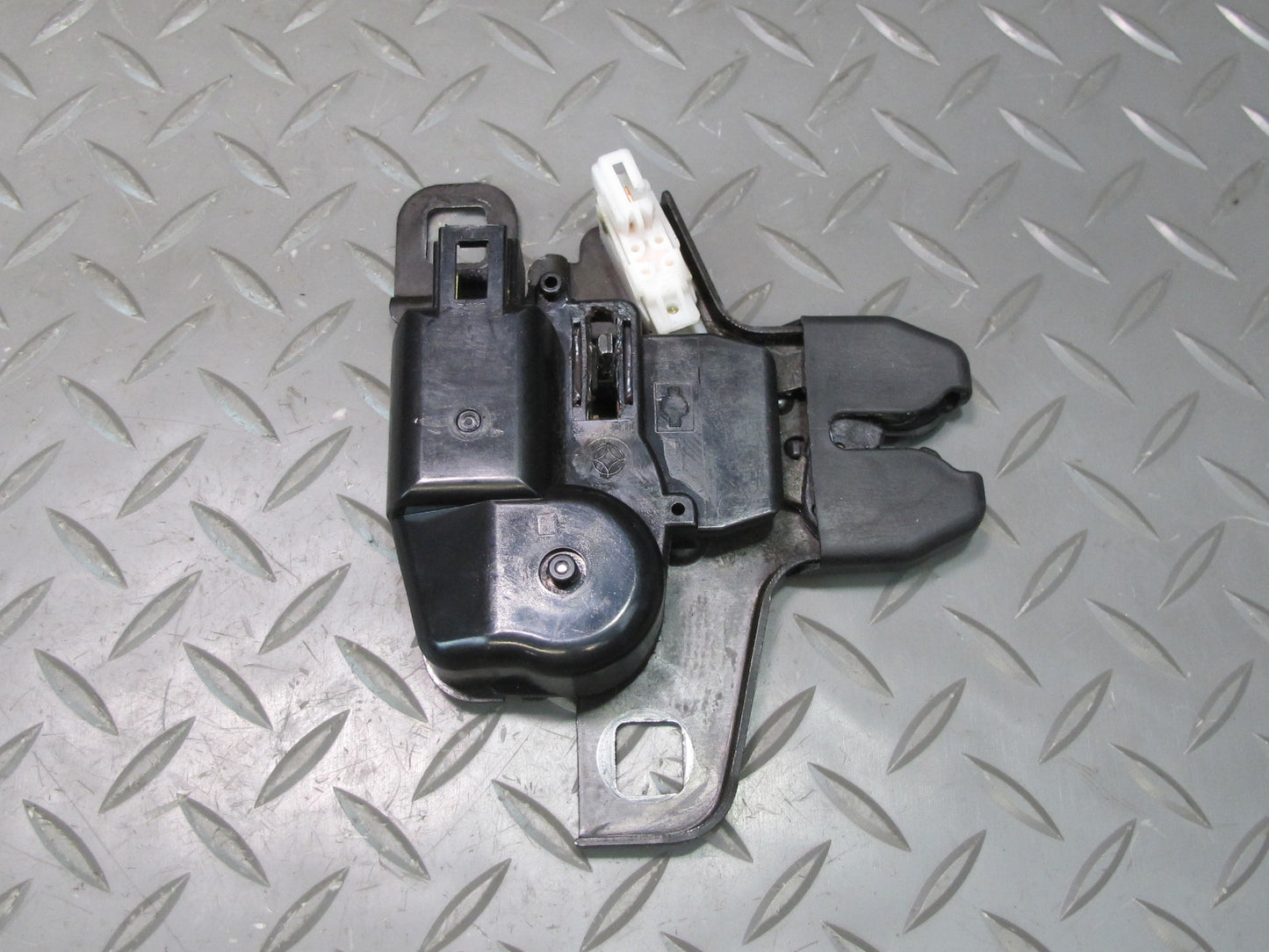 04-09 Nissan 350Z Z33 Convertible Set of 2 Left & Right TOP Roof Lock Latch OEM