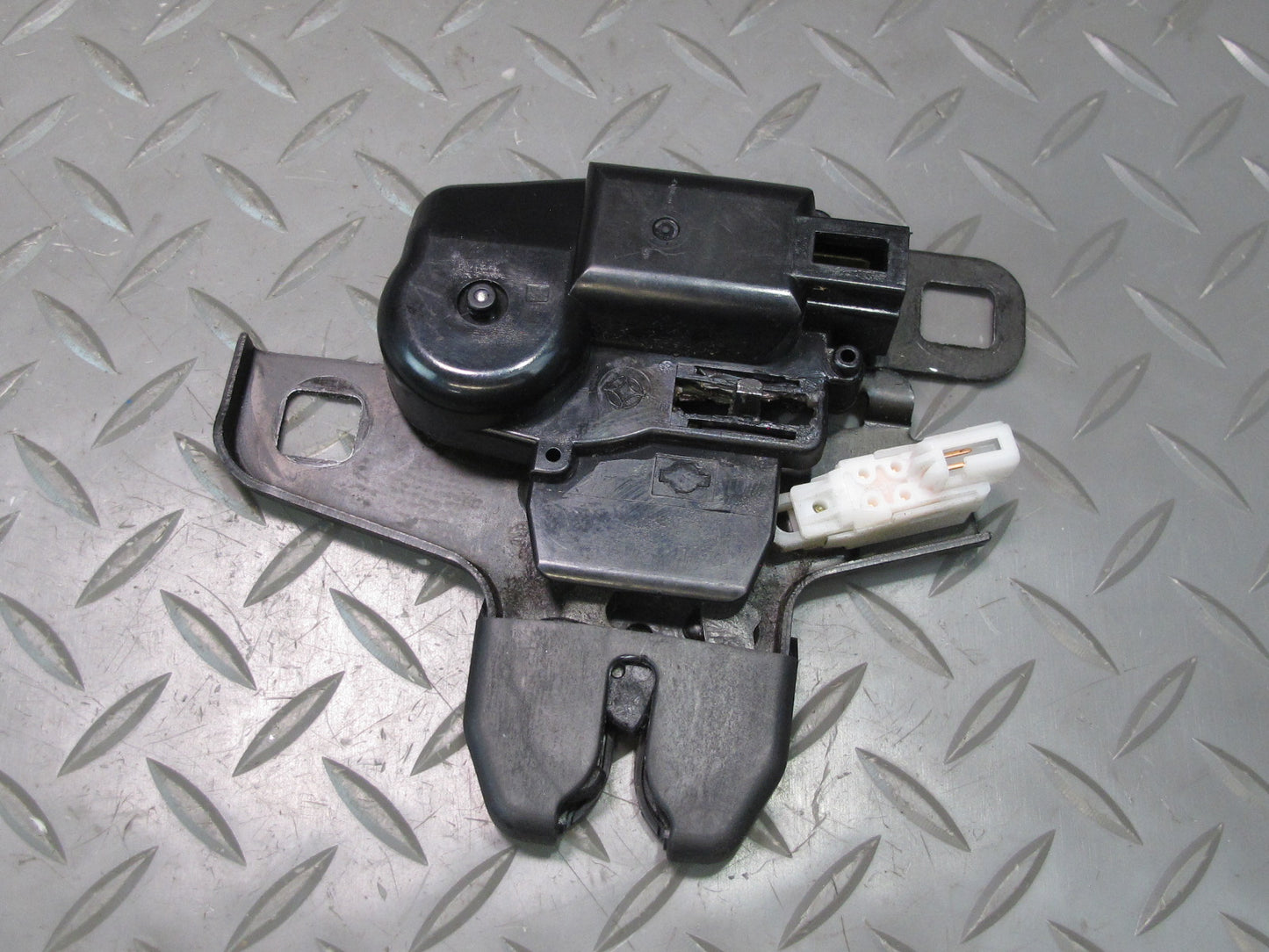 04-09 Nissan 350Z Z33 Convertible Set of 2 Left & Right TOP Roof Lock Latch OEM