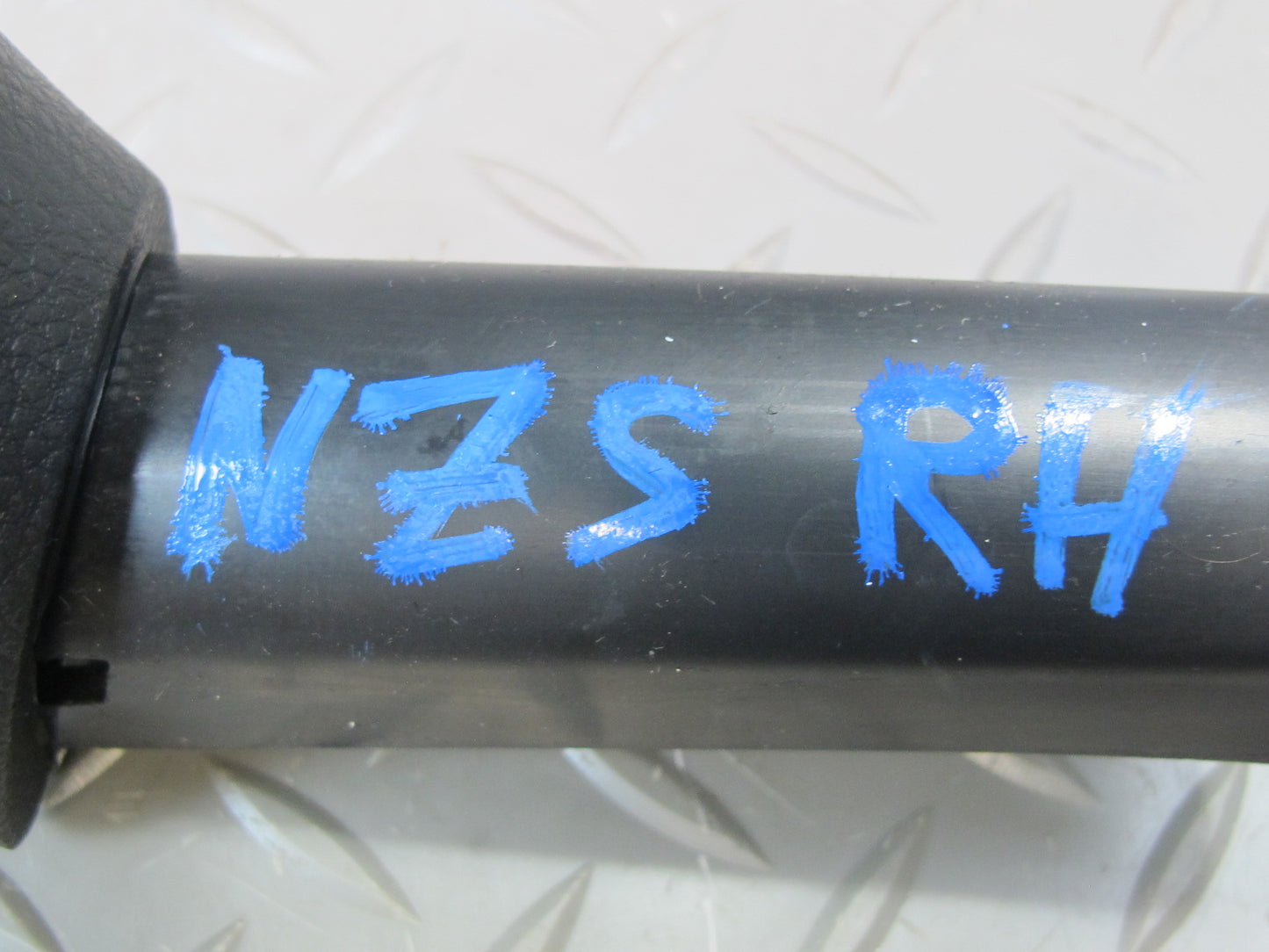 03-05 Nissan Z33 350Z Right Door Interior Grab Handle OEM