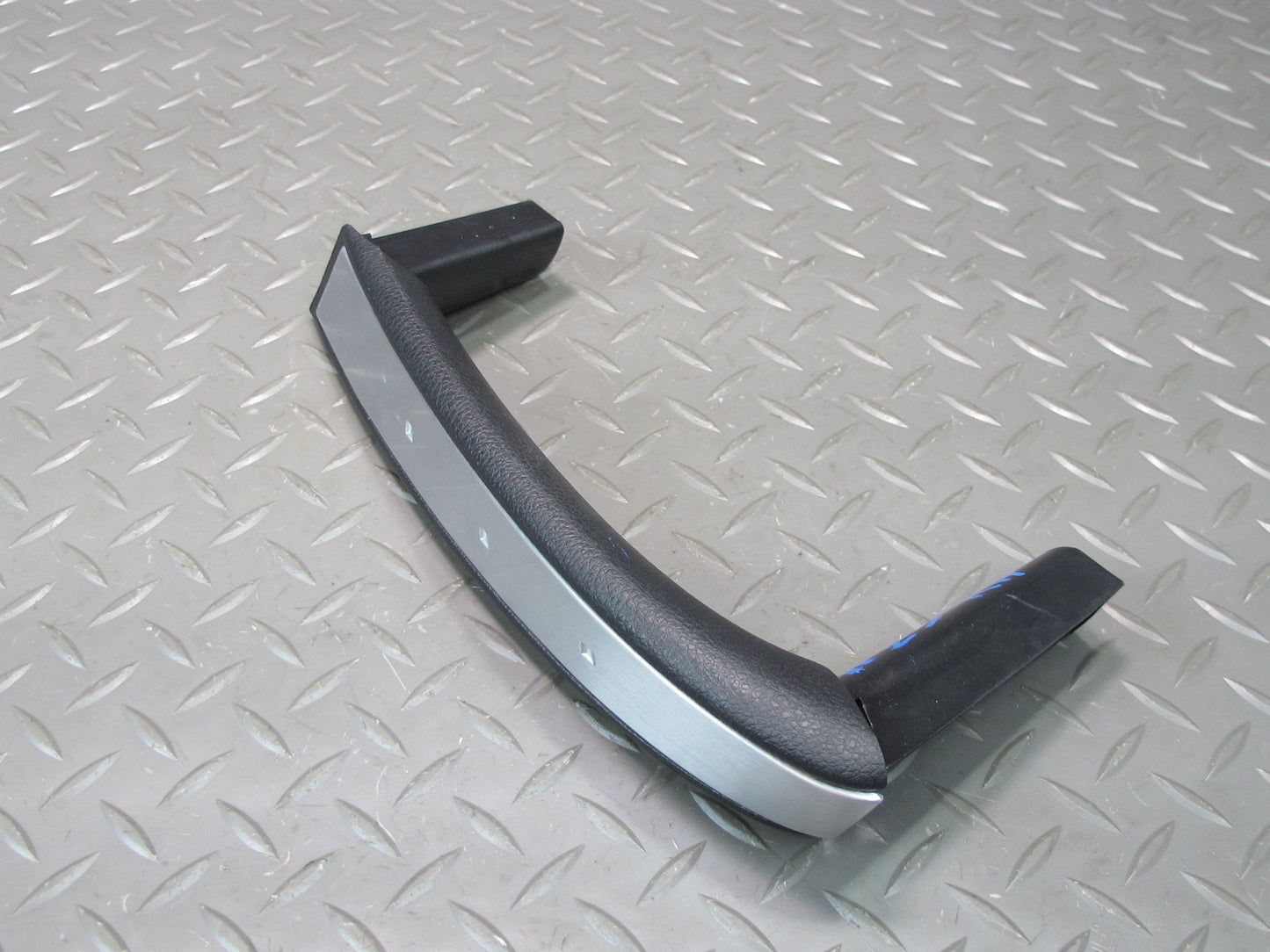 03-05 Nissan Z33 350Z Right Door Interior Grab Handle OEM
