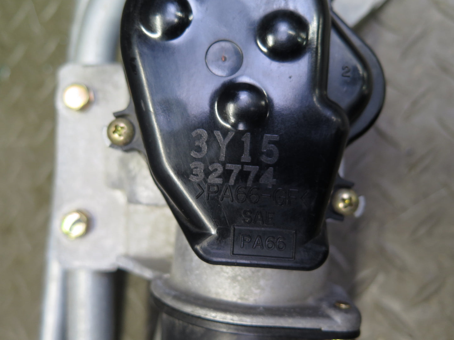 03-09 Nissan Z33 350Z Windshield Wiper Transmission Linkage w Motor OEM