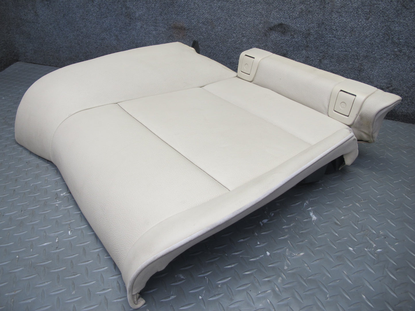 07-10 BMW E93 335i Convertible Rear Seat Upper & Lower Leather Cushion Set OEM