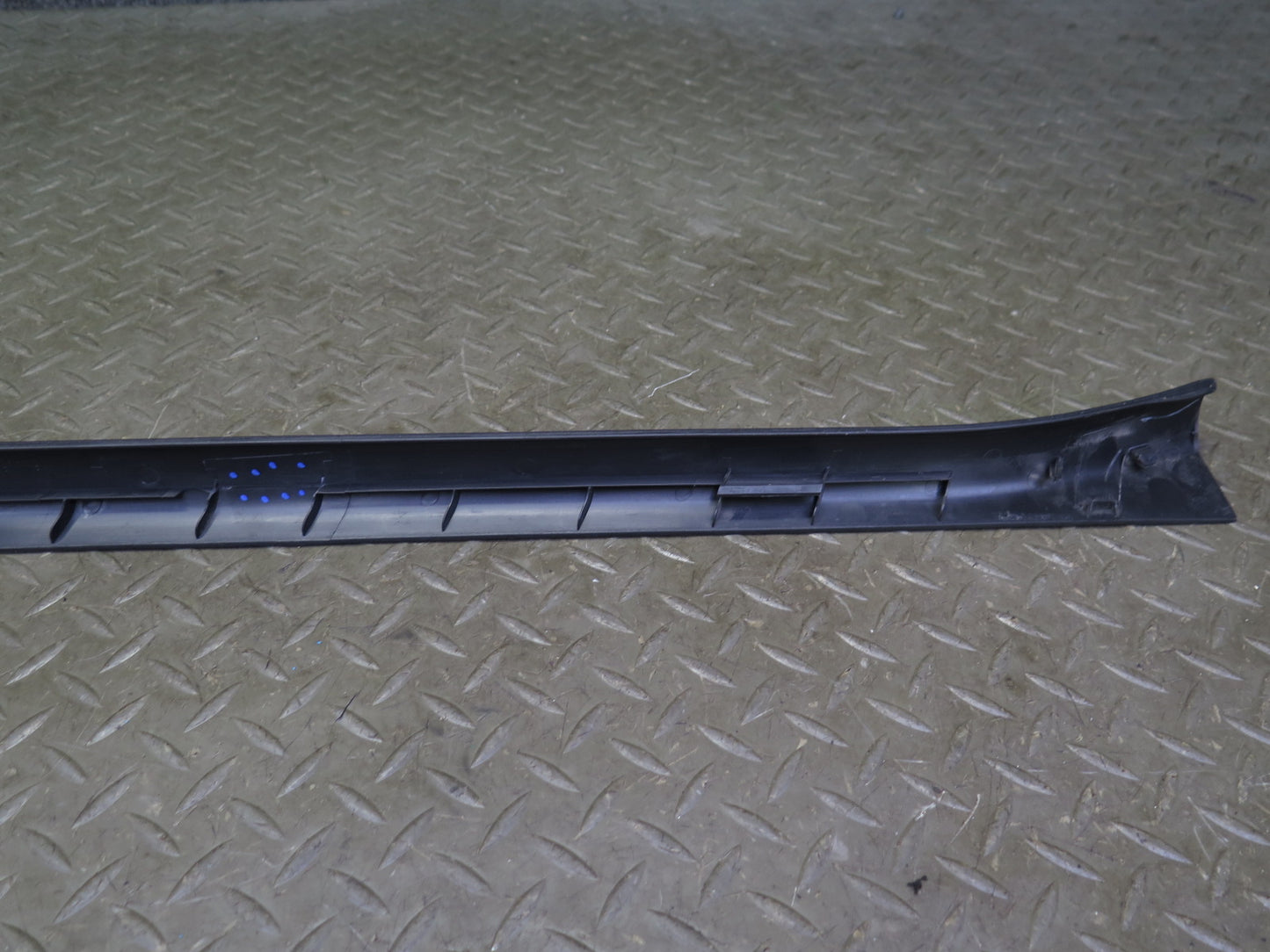 03-09 Nissan Z33 350Z Left & Right Door Inner Scuff Step Sill Plate Trim Set OEM