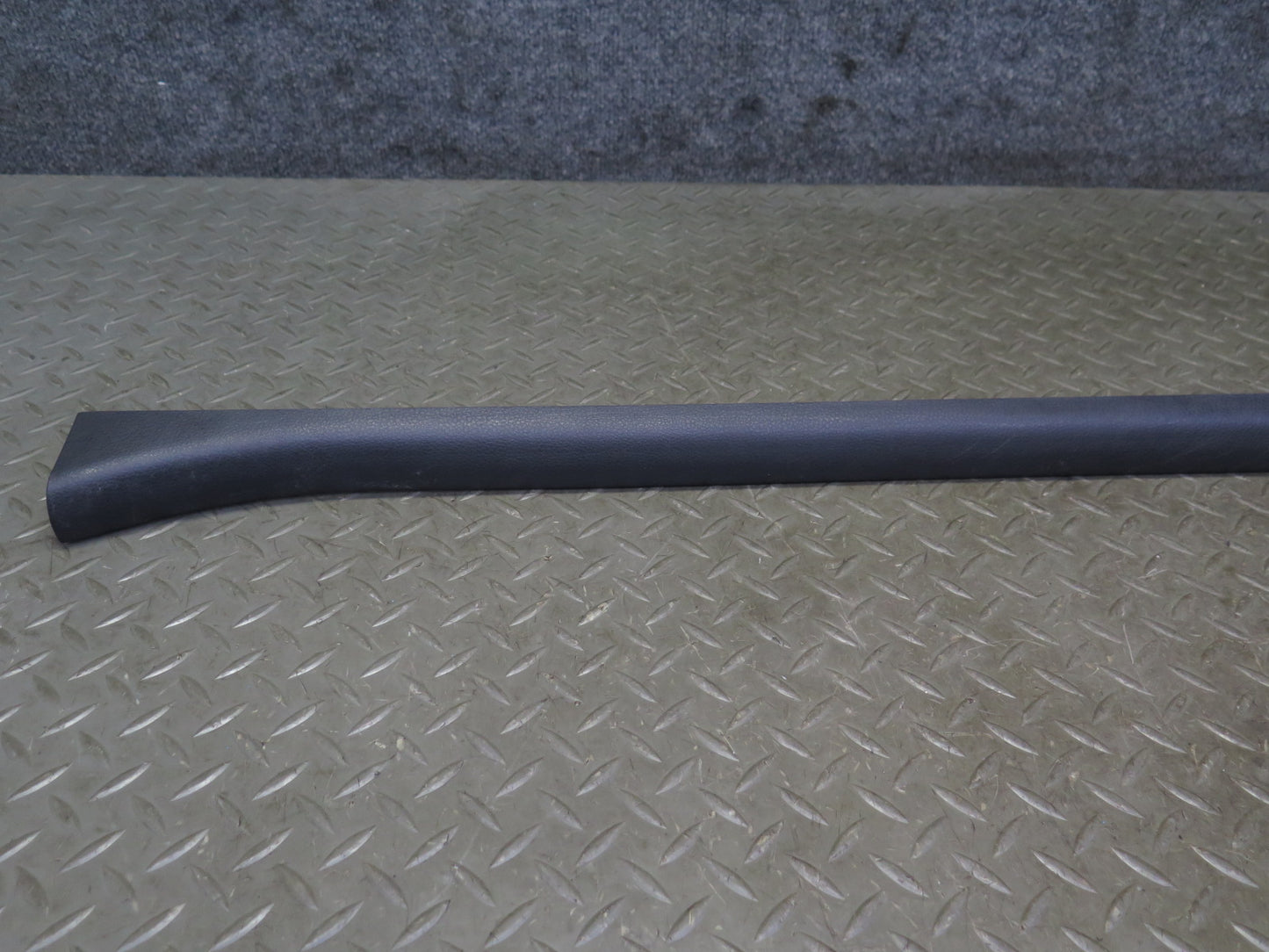 03-09 Nissan Z33 350Z Left & Right Door Inner Scuff Step Sill Plate Trim Set OEM