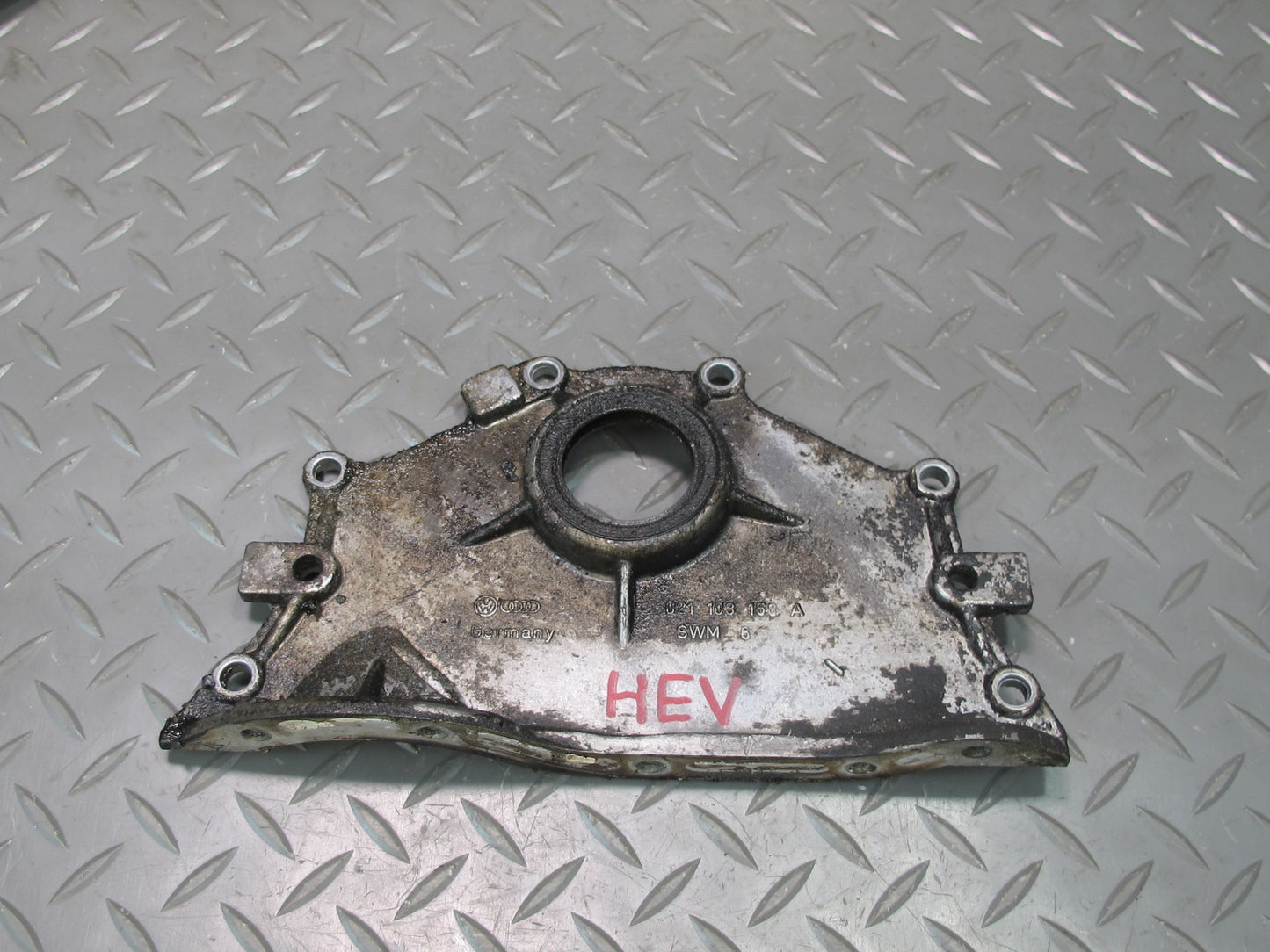 99-02 VW Eurovan T4 2.8L Front Engine Sealing Flange Plate Cover 021103153A OEM