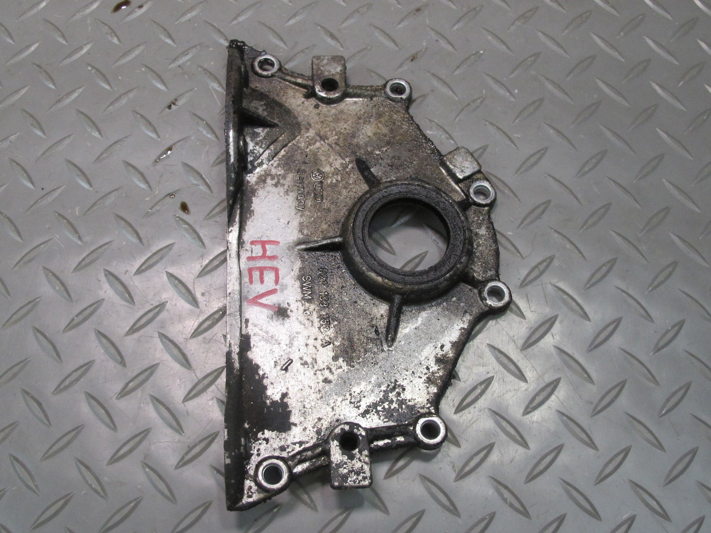 99-02 VW Eurovan T4 2.8L Front Engine Sealing Flange Plate Cover 021103153A OEM