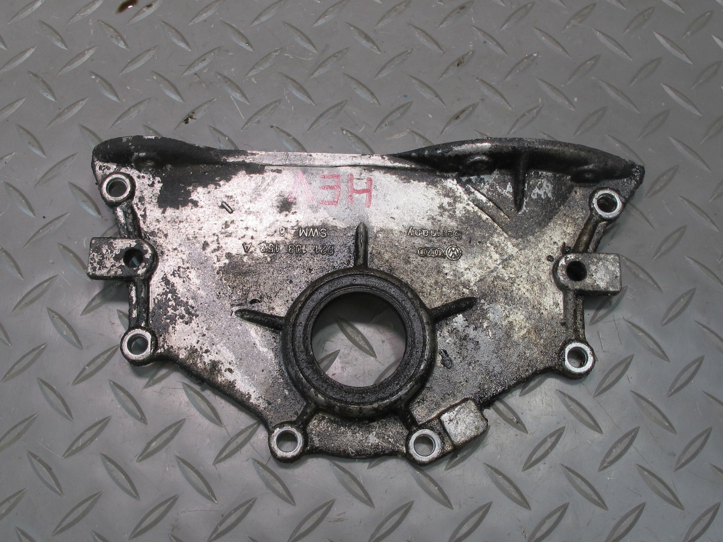 99-02 VW Eurovan T4 2.8L Front Engine Sealing Flange Plate Cover 021103153A OEM