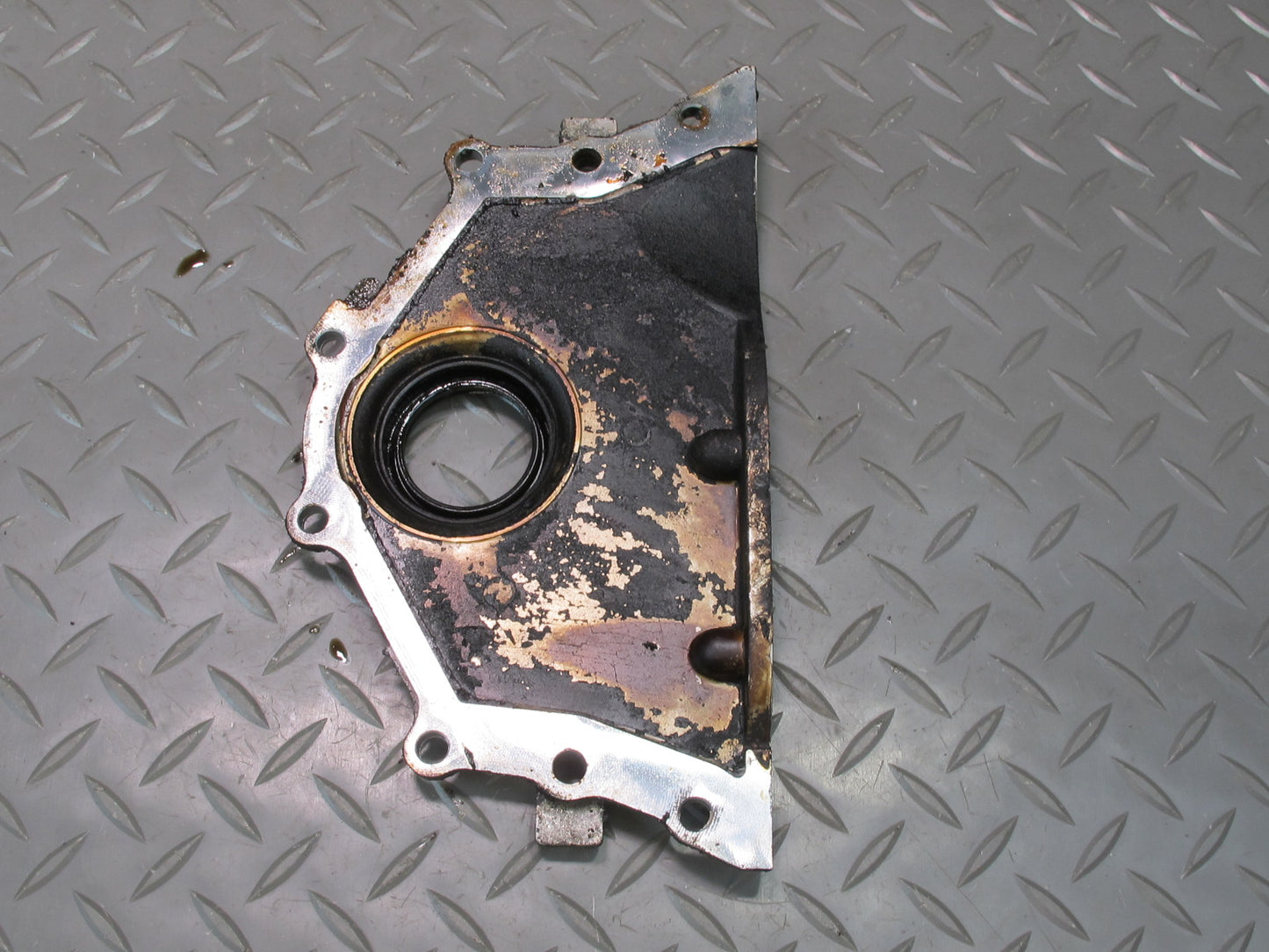 99-02 VW Eurovan T4 2.8L Front Engine Sealing Flange Plate Cover 021103153A OEM