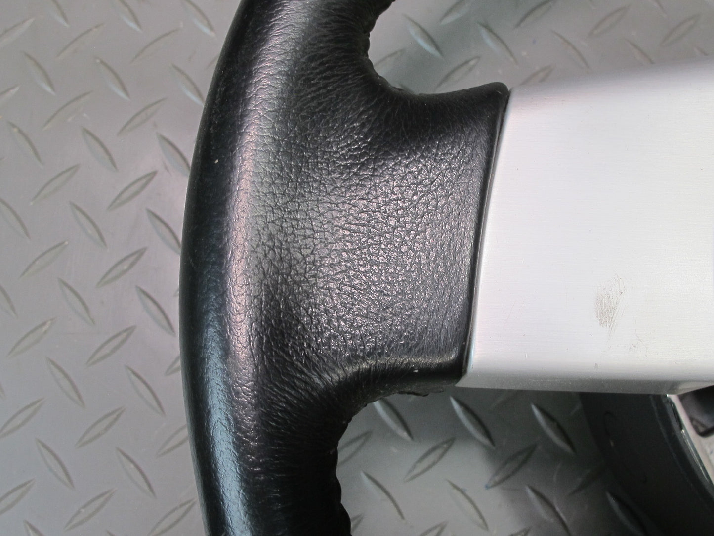 04-05 Nissan Z33 350Z Convertible Leather Steering w Cruise Control OEM