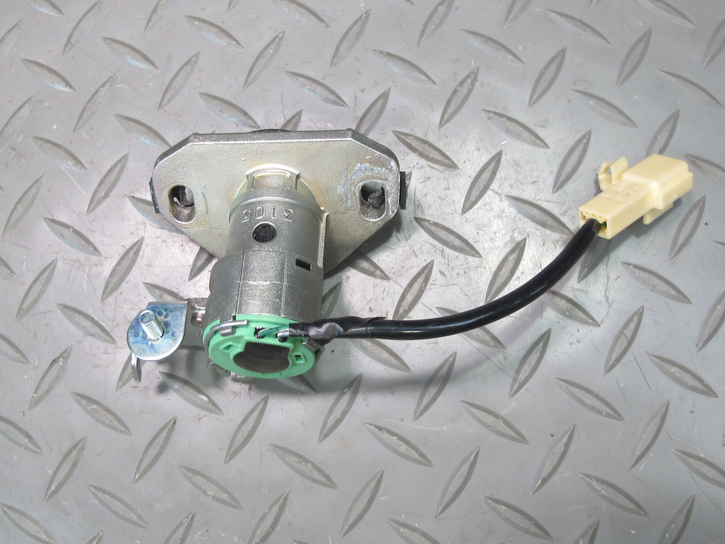 2008 Lexus USE20L Is-f ECM ECU Ignition Switch Door Trunk Glove Lock KEY Set OEM