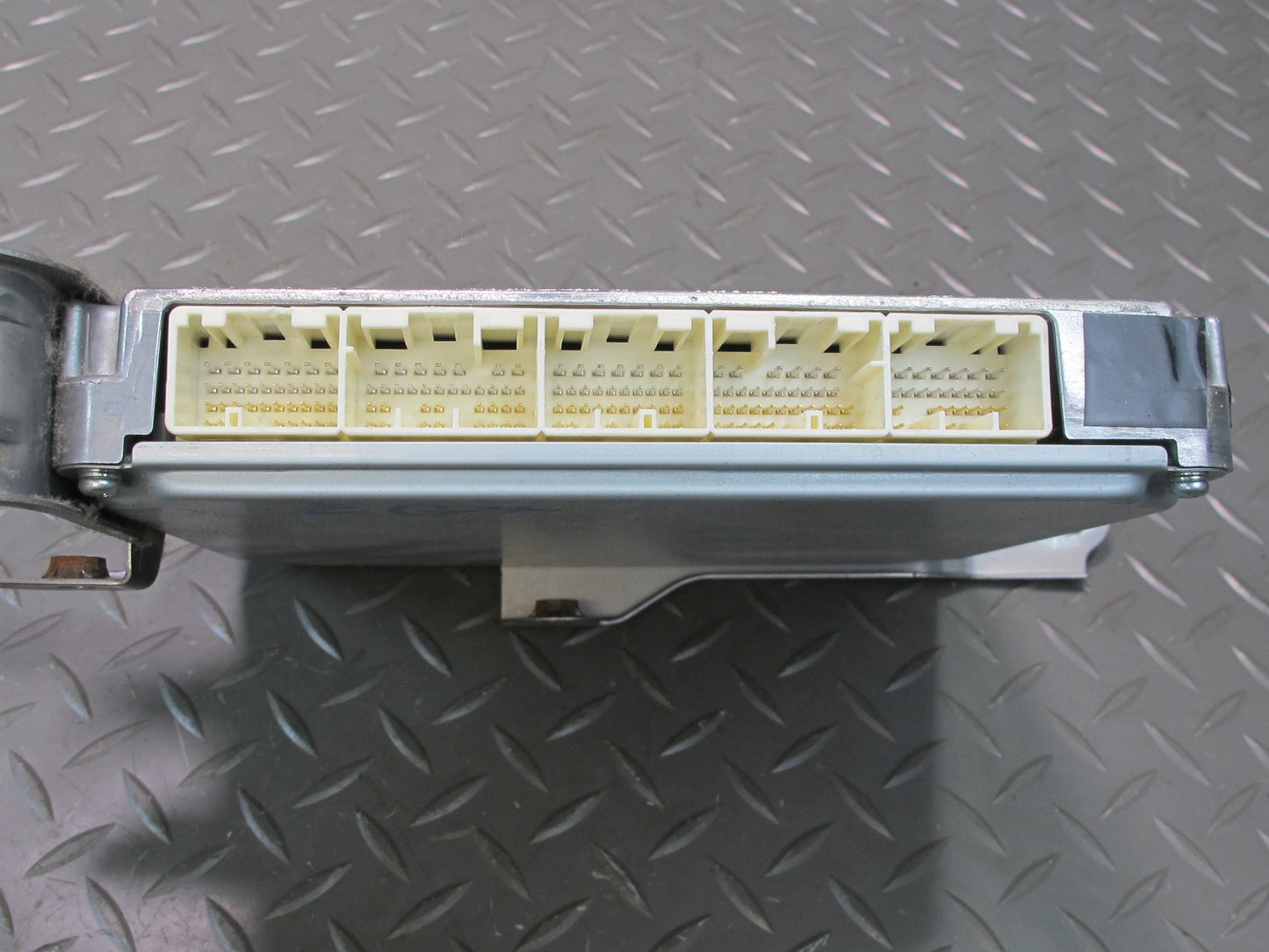 2006-2008 Lexus UZJ120L GX470 4.7L 2UZFE Engine Control Immobilizer Module Set