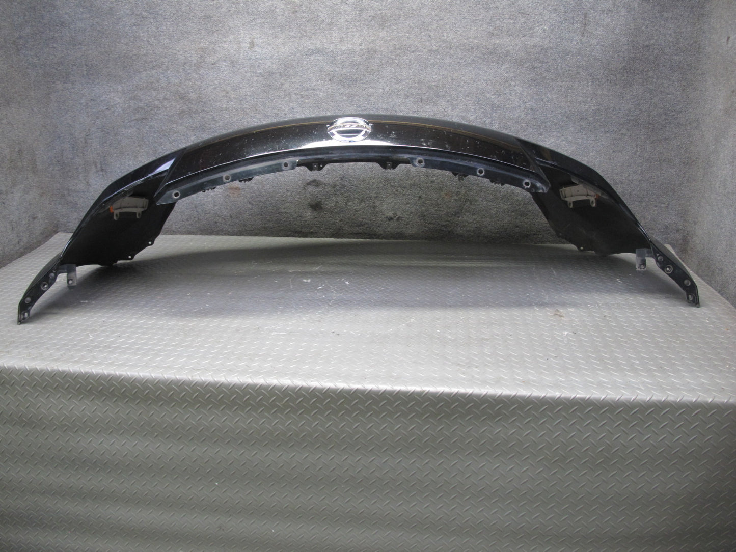 04-05 Nissan Z33 350Z Convertible Front Bumper Cover w Grille Black OEM