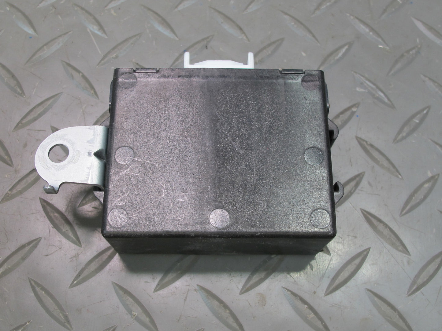 2006-2008 Lexus UZJ120L GX470 4.7L 2UZFE Engine Control Immobilizer Module Set