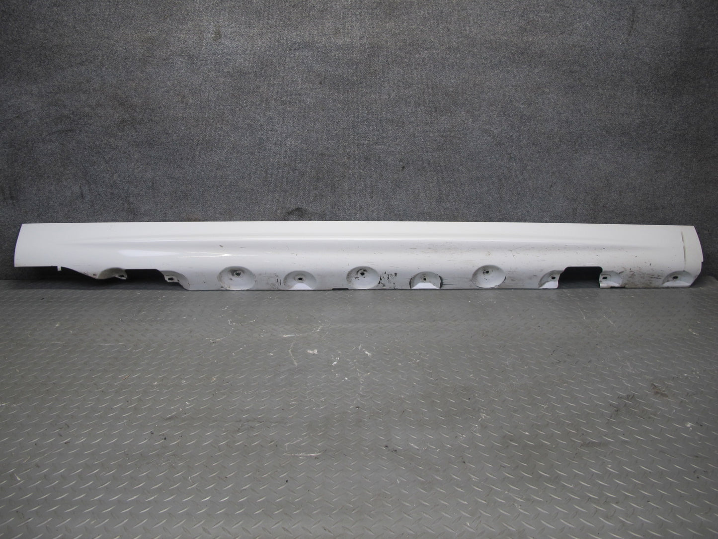 01-06 BMW E46 330Ci Coupe Convert Set of 2 Side Skirt Rocker Panel Molding OEM