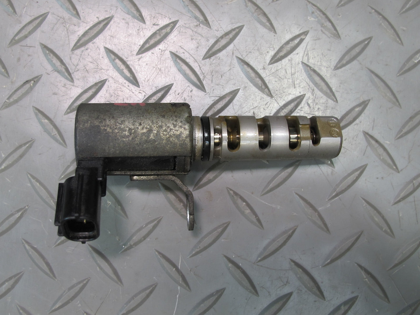 04-09 Lexus GX470 4.7L Engine Variable Camshaft Timing Oil Control Valve Set