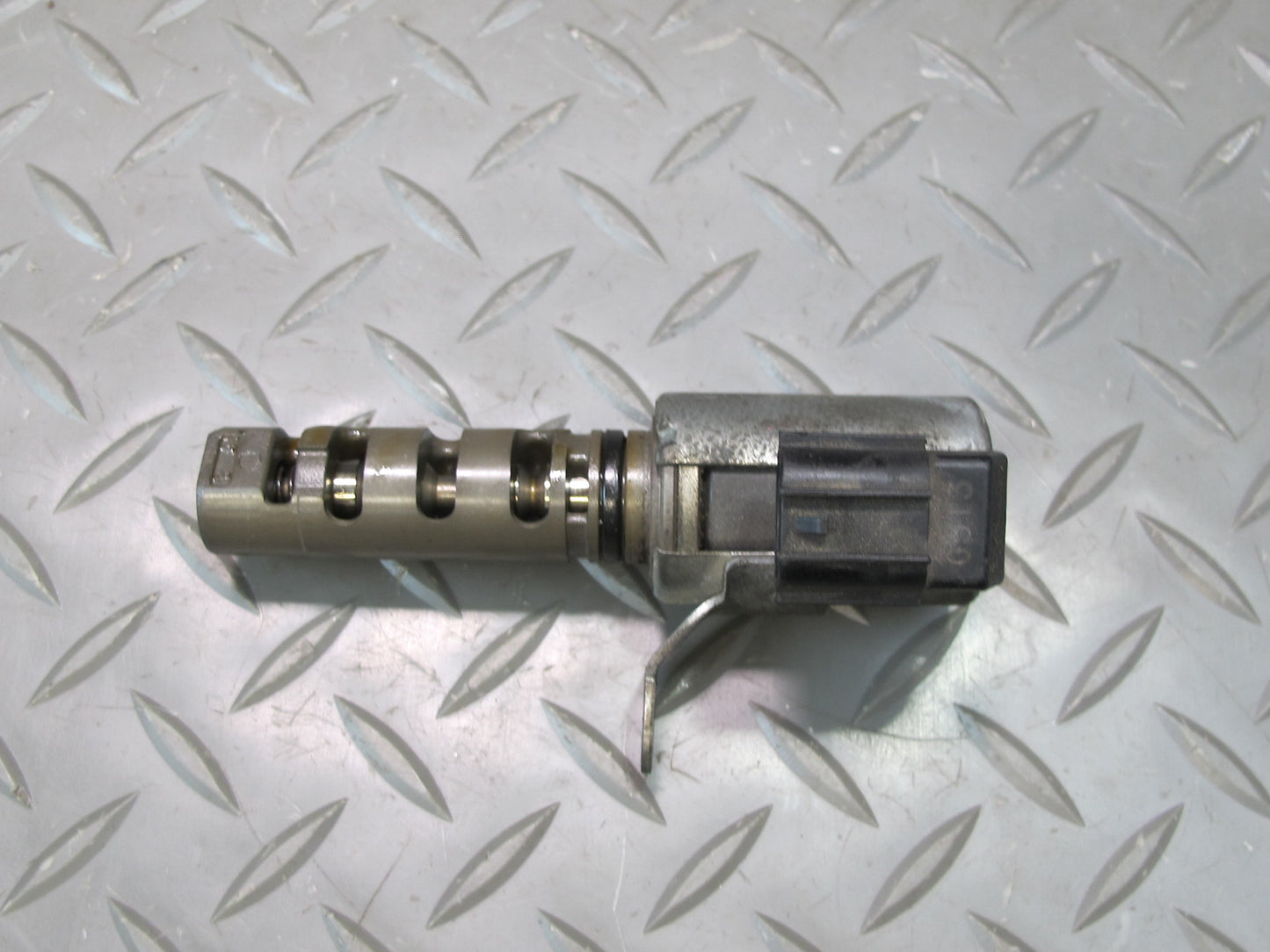 04-09 Lexus GX470 4.7L Engine Variable Camshaft Timing Oil Control Valve Set