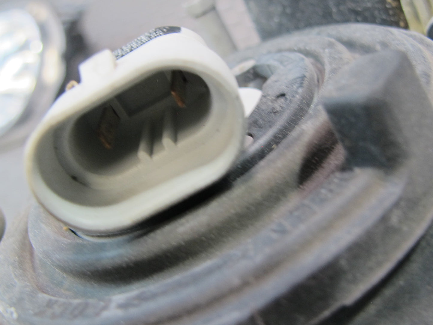 92-94 Lexus SC300 SC400 UZZ30L Set of 2 Front Inner High Beam Headlight Lamp OEM