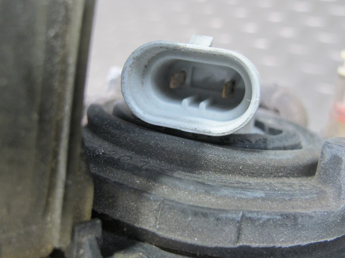 92-94 Lexus SC300 SC400 UZZ30L Set of 2 Front Inner High Beam Headlight Lamp OEM