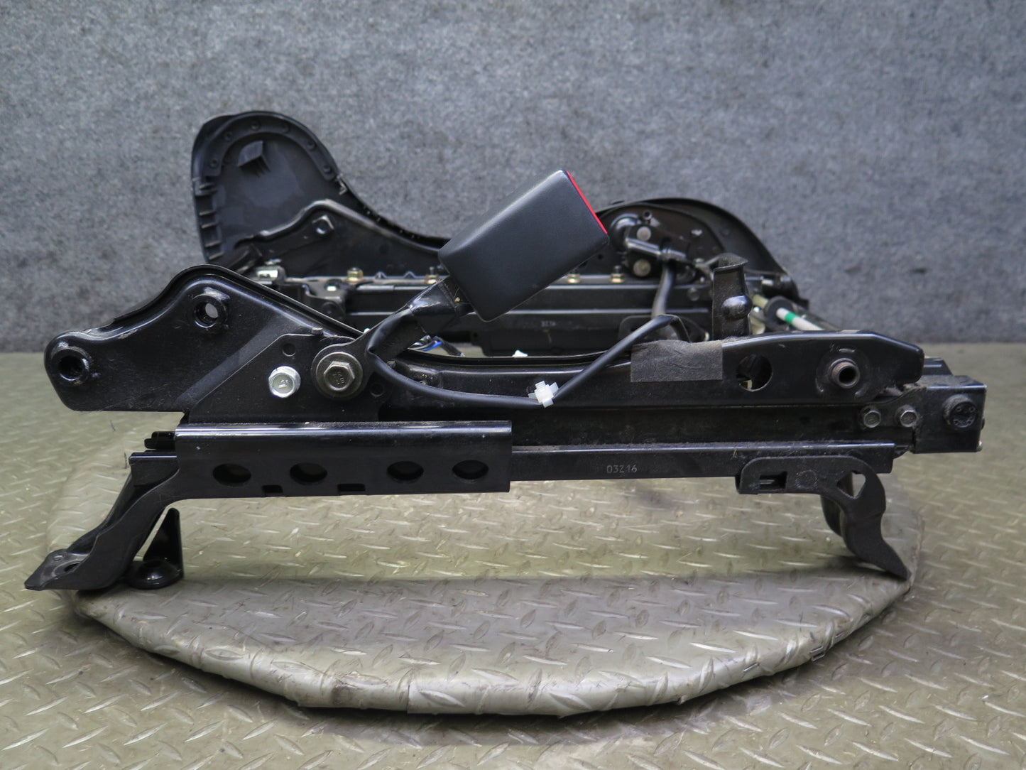 07-13 BMW E93 335i Convertible Front Left Sport Seat Lower Frame Track Rail OEM