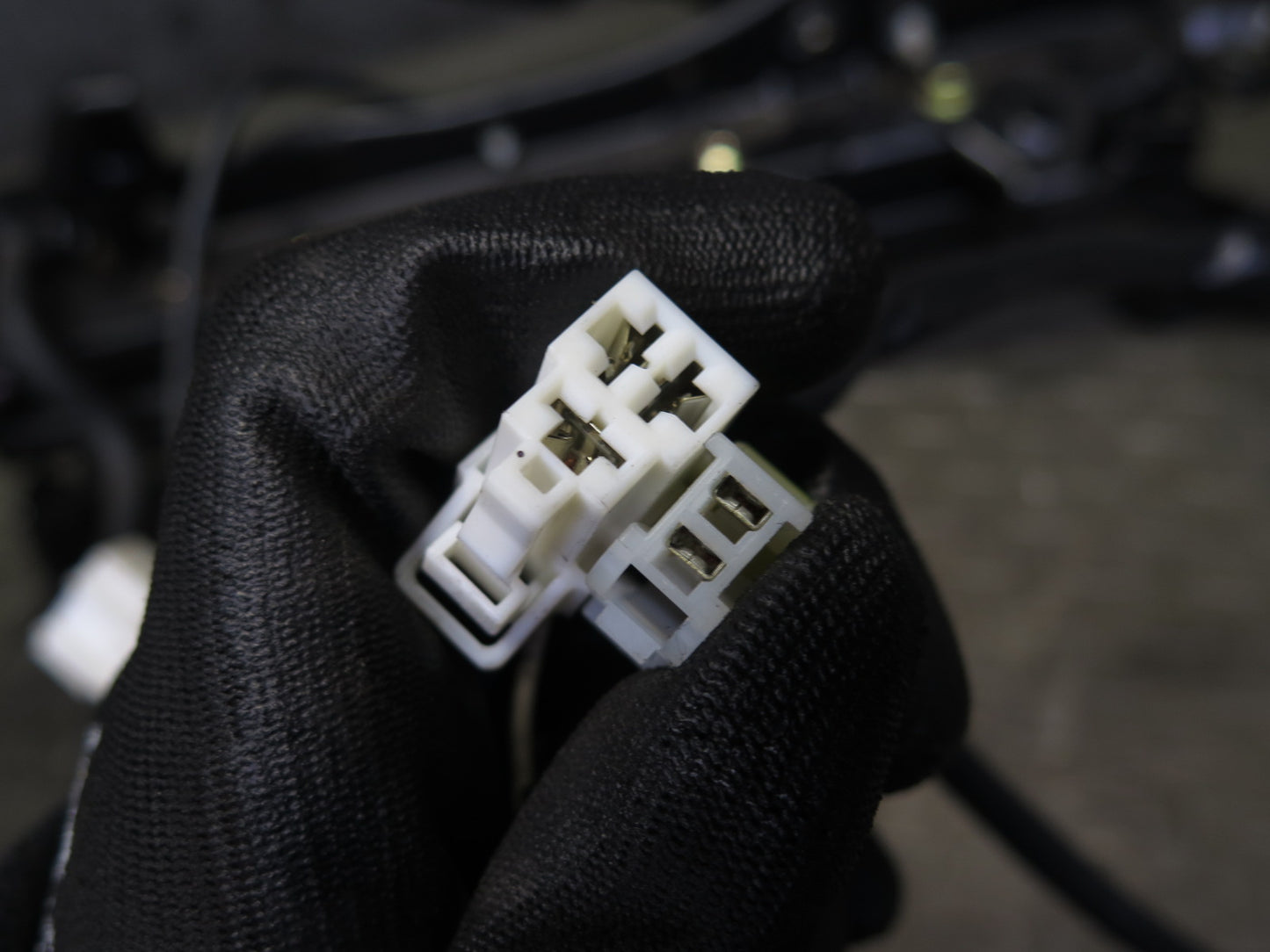 07-13 BMW E93 335i Convertible Front Left Sport Seat Lower Frame Track Rail OEM