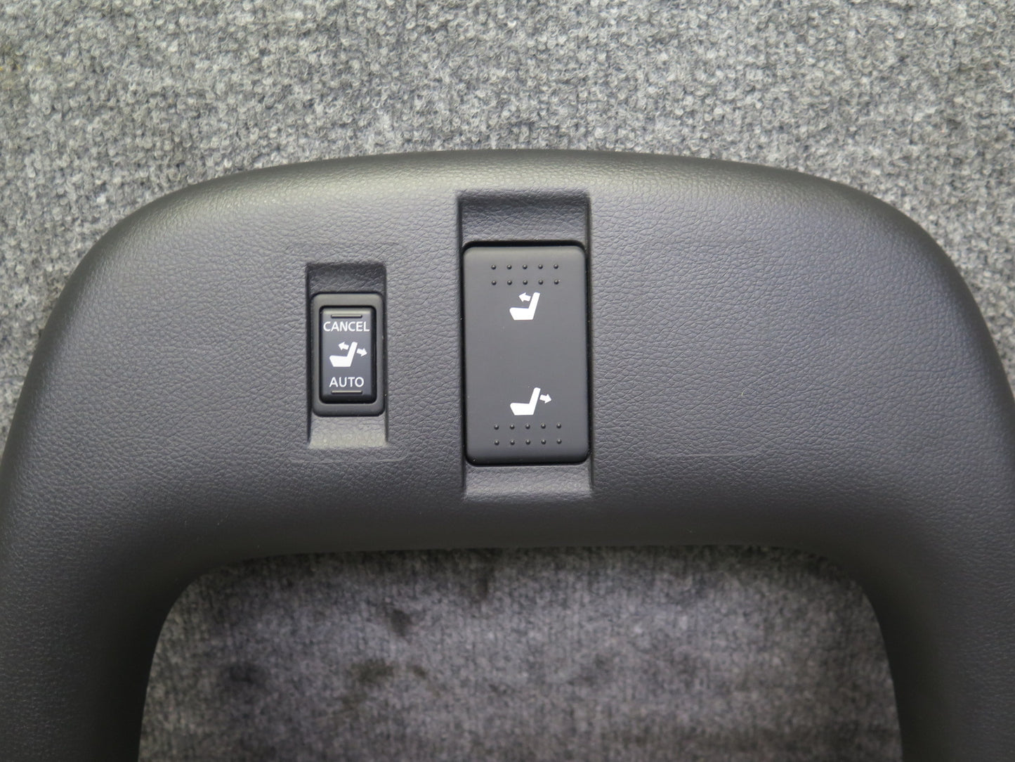 04-09 Nissan Z33 350Z Convertible Front Right Seat Garnish Trim w Switches OEM