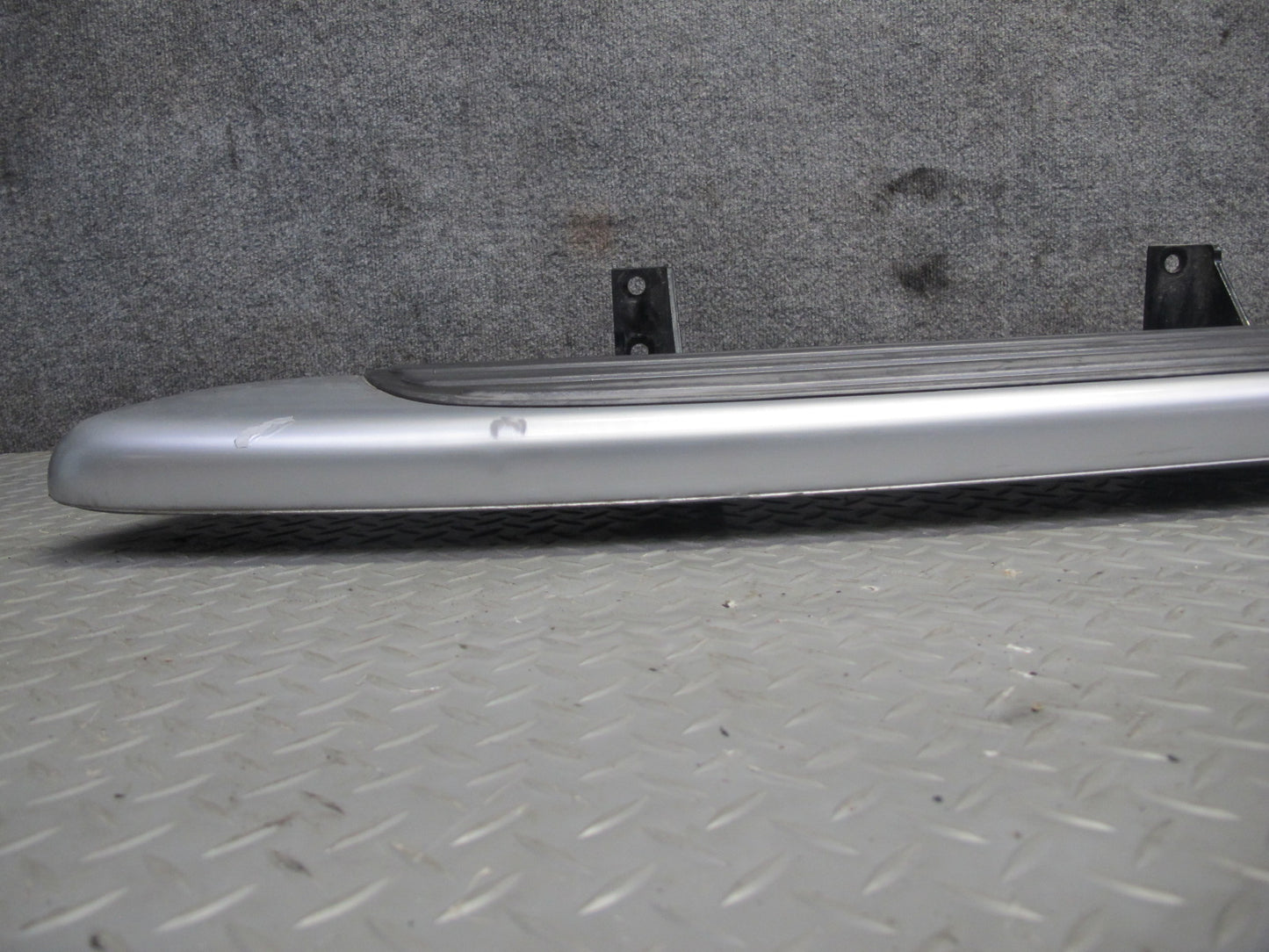 03-06 Chevrolet SSR Right Passenger Side Running Board w Mounts OEM