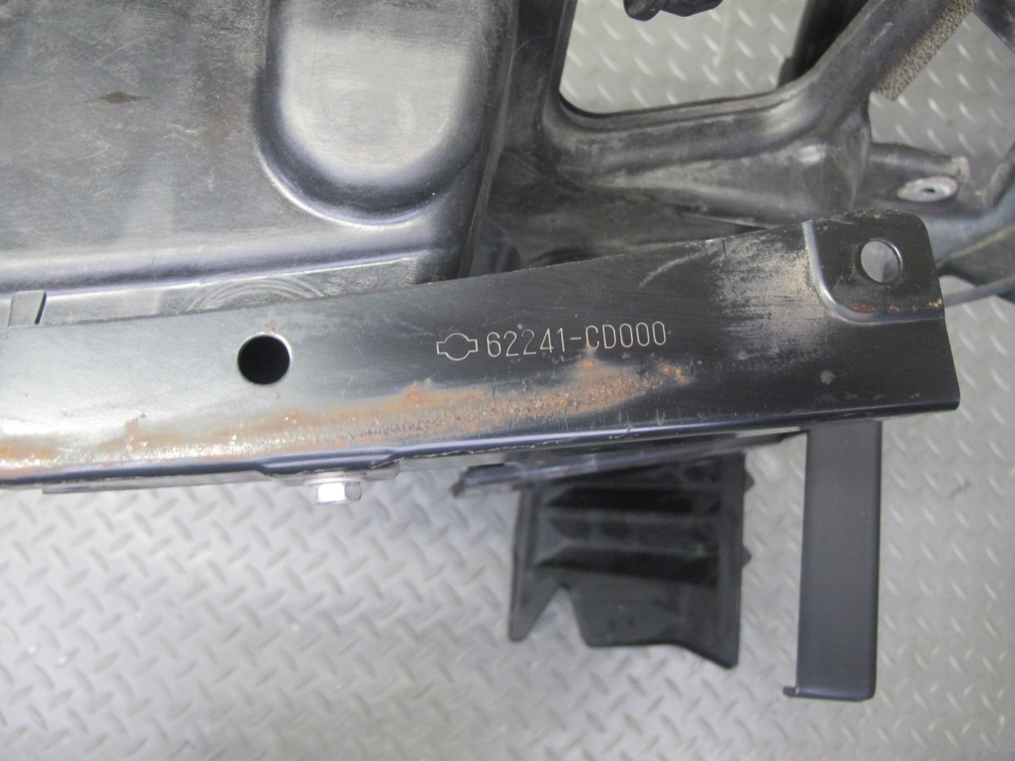 04-05 Nissan Z33 350Z Convertible Engine Radiator Core Support Panel w Horns OEM