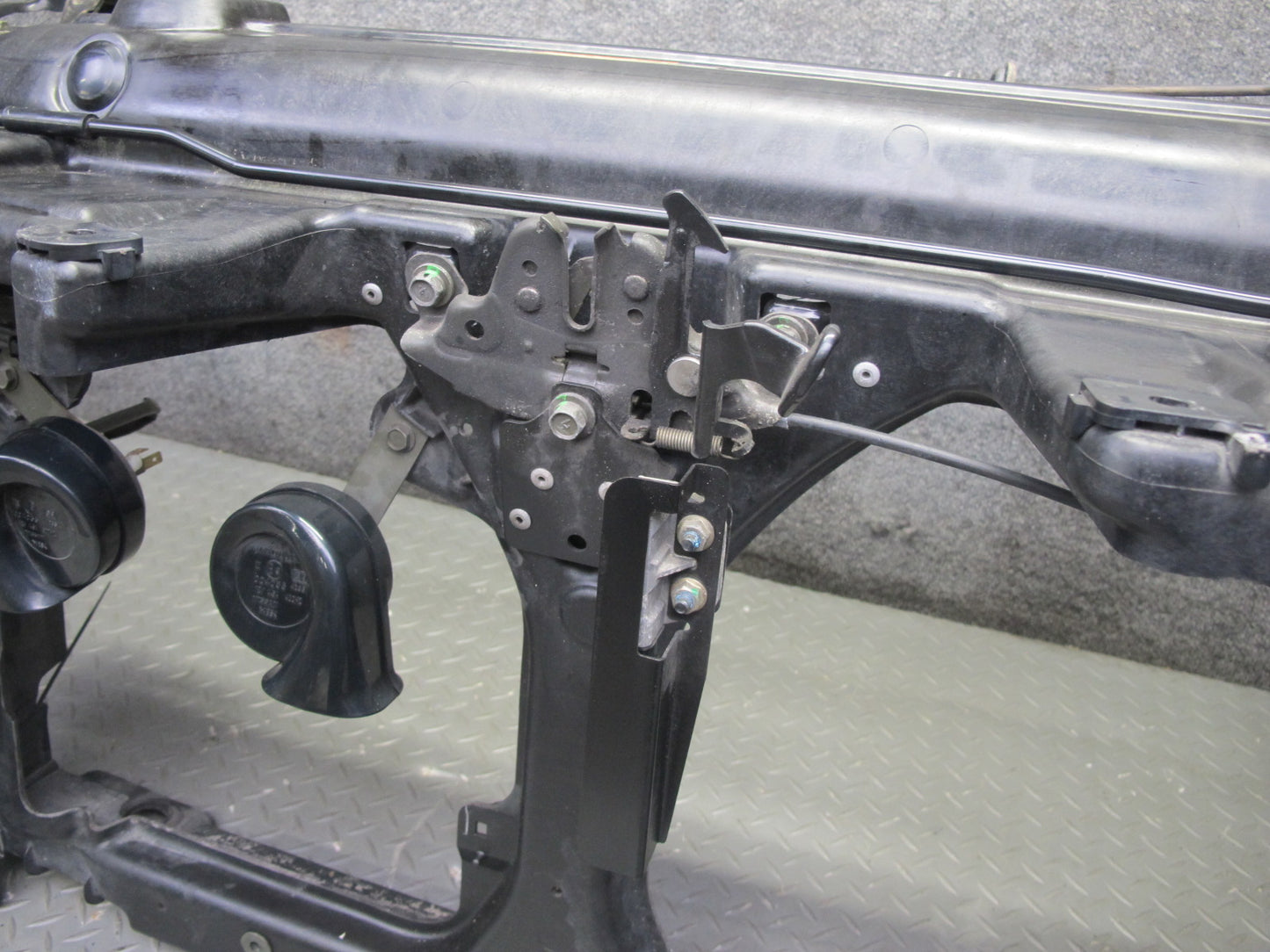 04-05 Nissan Z33 350Z Convertible Engine Radiator Core Support Panel w Horns OEM