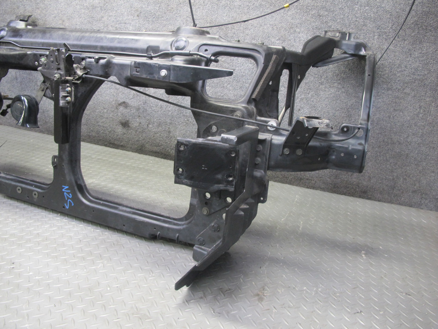 04-05 Nissan Z33 350Z Convertible Engine Radiator Core Support Panel w Horns OEM