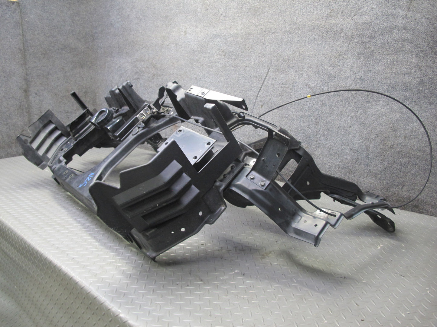 04-05 Nissan Z33 350Z Convertible Engine Radiator Core Support Panel w Horns OEM