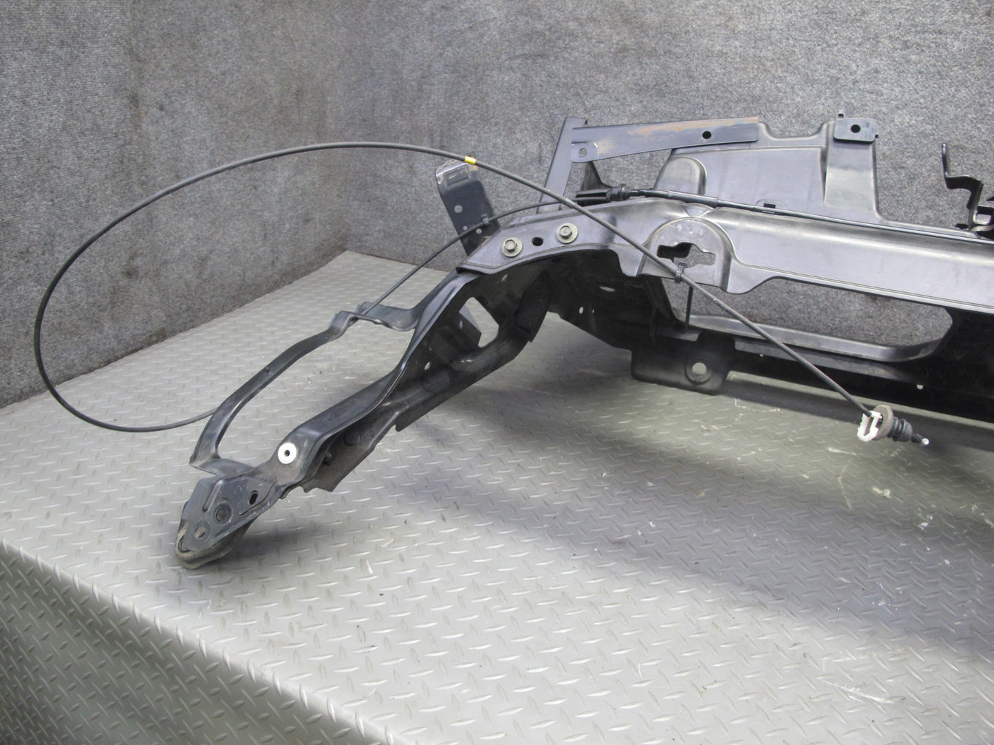 04-05 Nissan Z33 350Z Convertible Engine Radiator Core Support Panel w Horns OEM