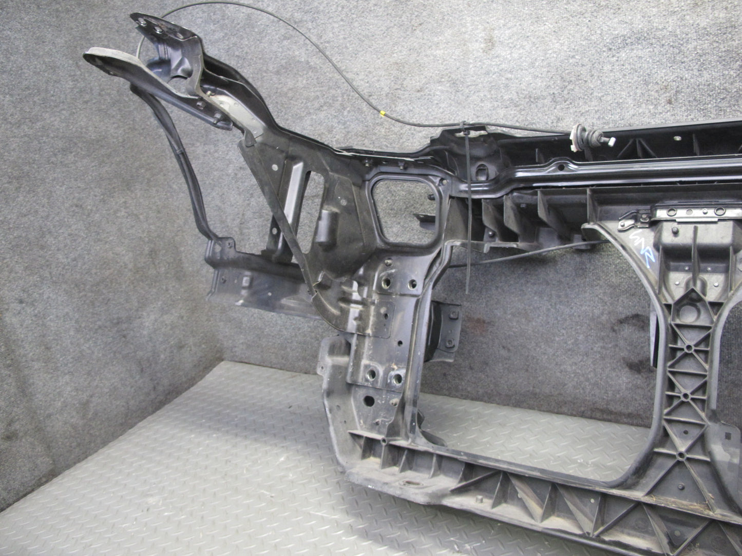 04-05 Nissan Z33 350Z Convertible Engine Radiator Core Support Panel w Horns OEM