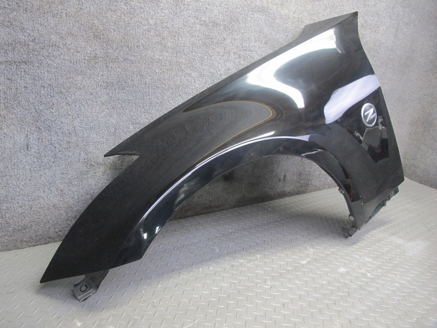 03-06 Nissan Z33 350Z Front Left Fender Shell Cover Panel Black OEM