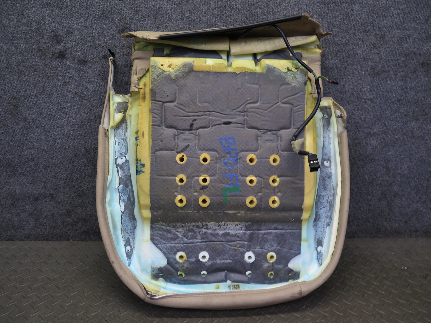 01-06 BMW E46 330ci Convertible Front Left Seat Lower Leather Cushion Beige OEM