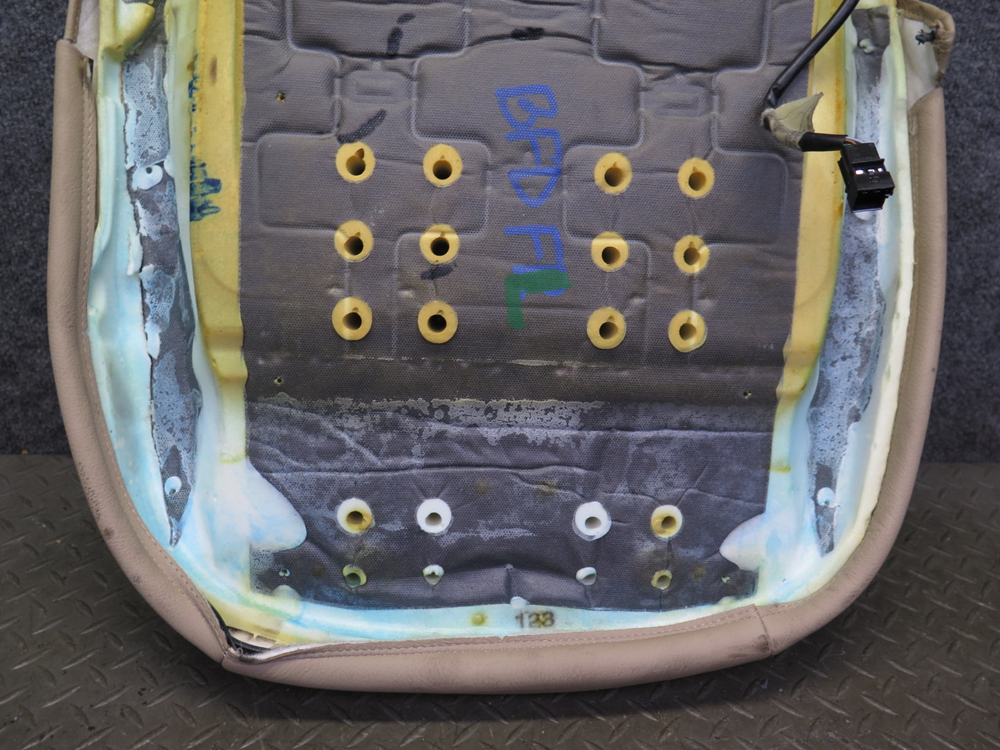 01-06 BMW E46 330ci Convertible Front Left Seat Lower Leather Cushion Beige OEM