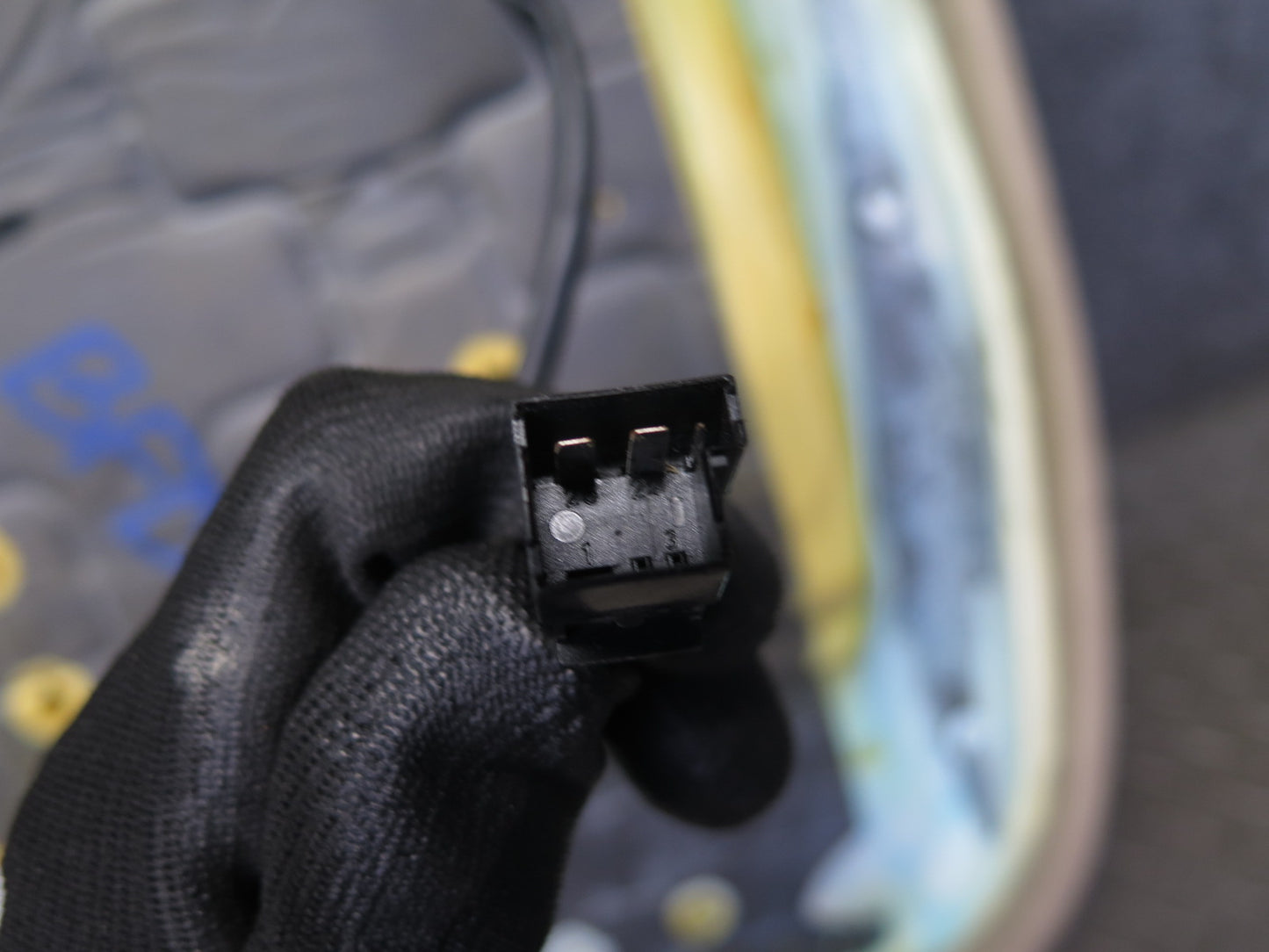 01-06 BMW E46 330ci Convertible Front Left Seat Lower Leather Cushion Beige OEM