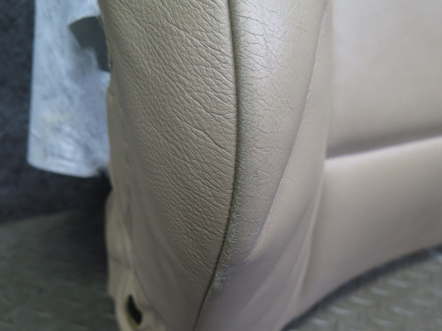 01-06 BMW E46 330ci Convertible Front Right Seat Upper Leather Cushion Beige OEM