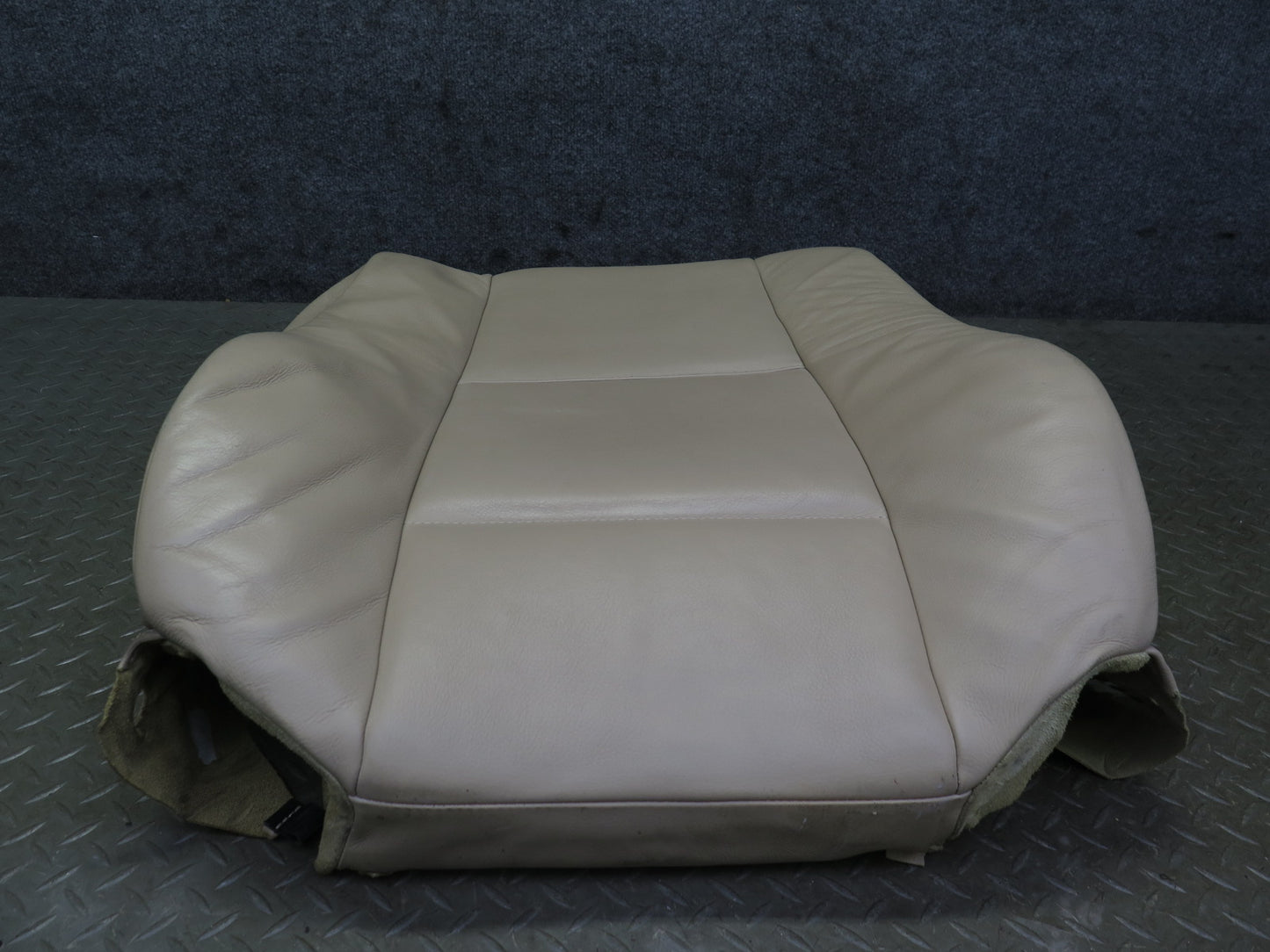 01-06 BMW E46 330ci Convertible Front Right Seat Upper Leather Cushion Beige OEM