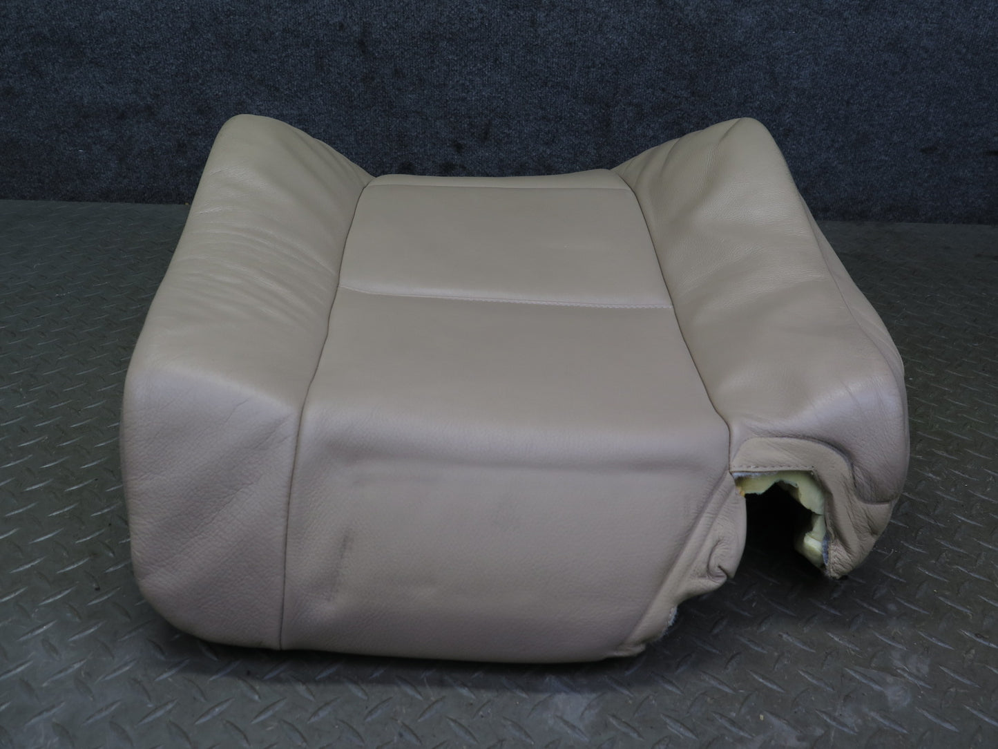 01-06 BMW E46 330ci Convertible Front Right Seat Upper Leather Cushion Beige OEM