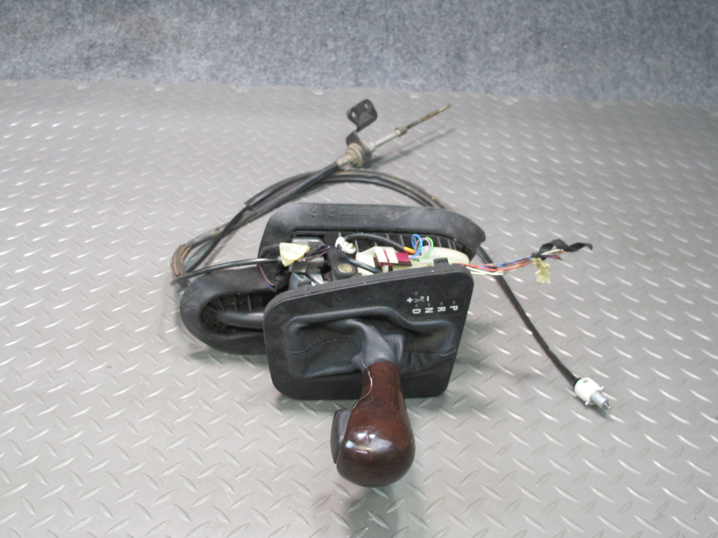 02-06 BMW E46 330ci A/T Automatic Transmission Gear Shifter w Cable & Knob OEM