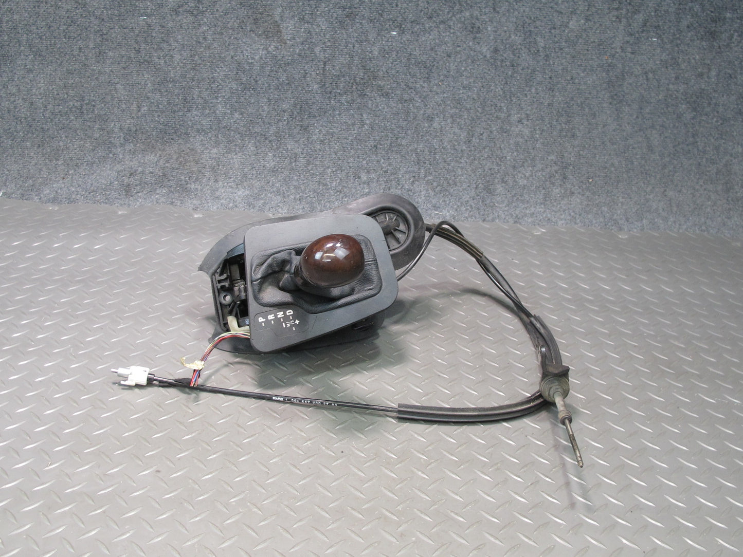 02-06 BMW E46 330ci A/T Automatic Transmission Gear Shifter w Cable & Knob OEM