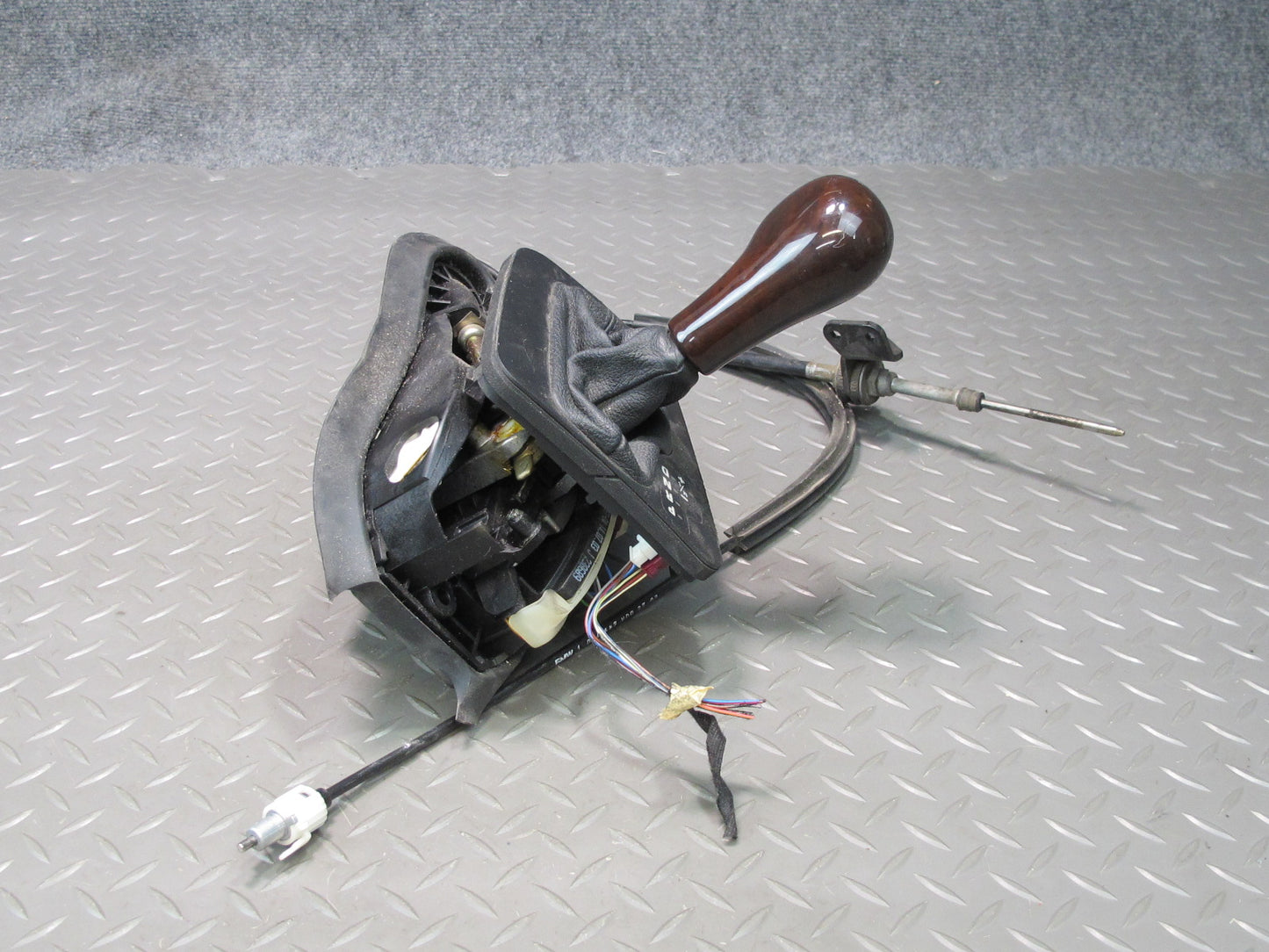 02-06 BMW E46 330ci A/T Automatic Transmission Gear Shifter w Cable & Knob OEM