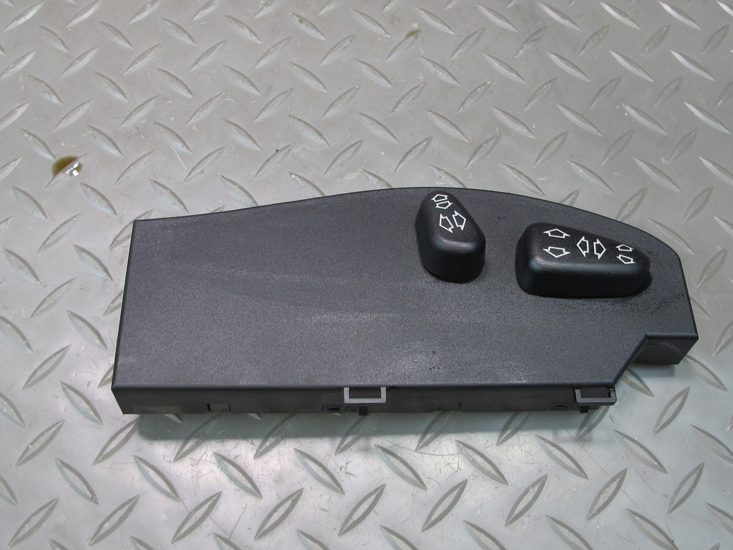 01-06 BMW E46 330ci Convertible Front Right Seat Adjustment Control Switch OEM