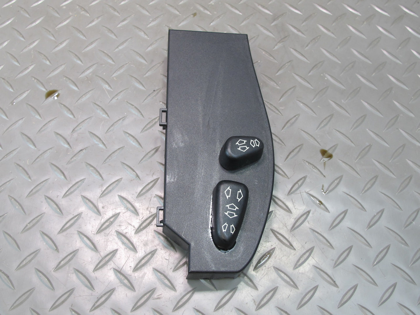 01-06 BMW E46 330ci Convertible Front Right Seat Adjustment Control Switch OEM