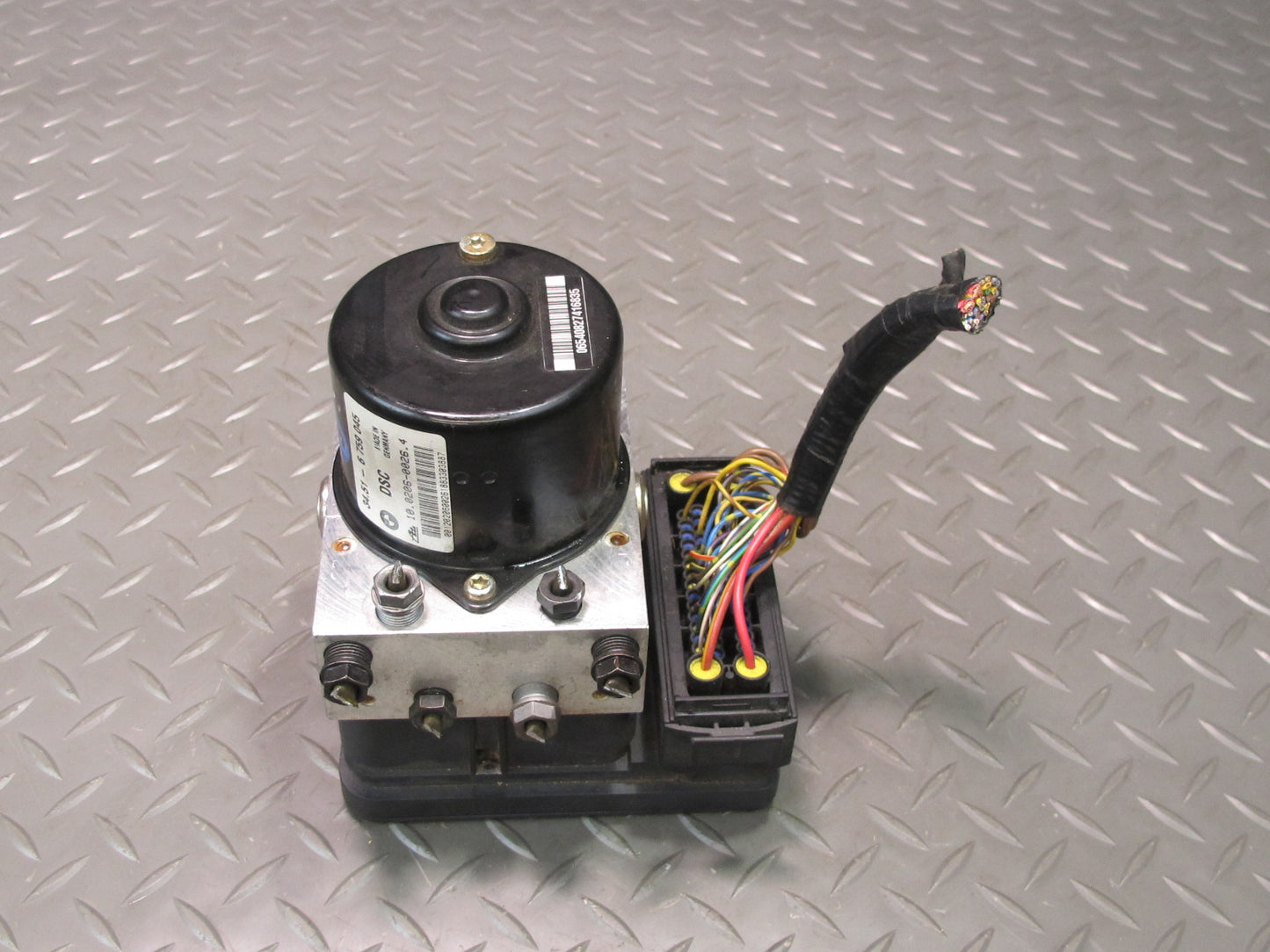 02-06 BMW E46 330ci ABS DSC Anti Lock Brake ABS Pump Module 6759047 OEM